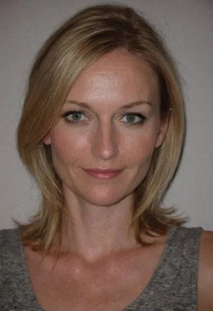 Sari, 47