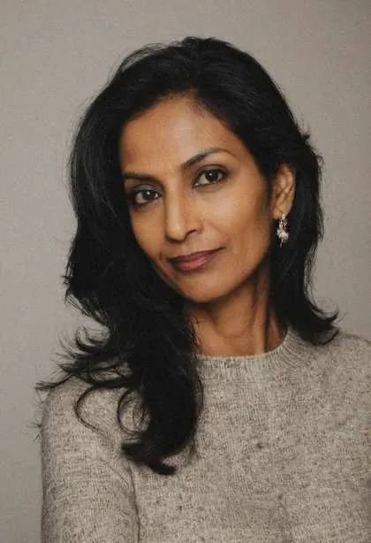 Pia, 55
